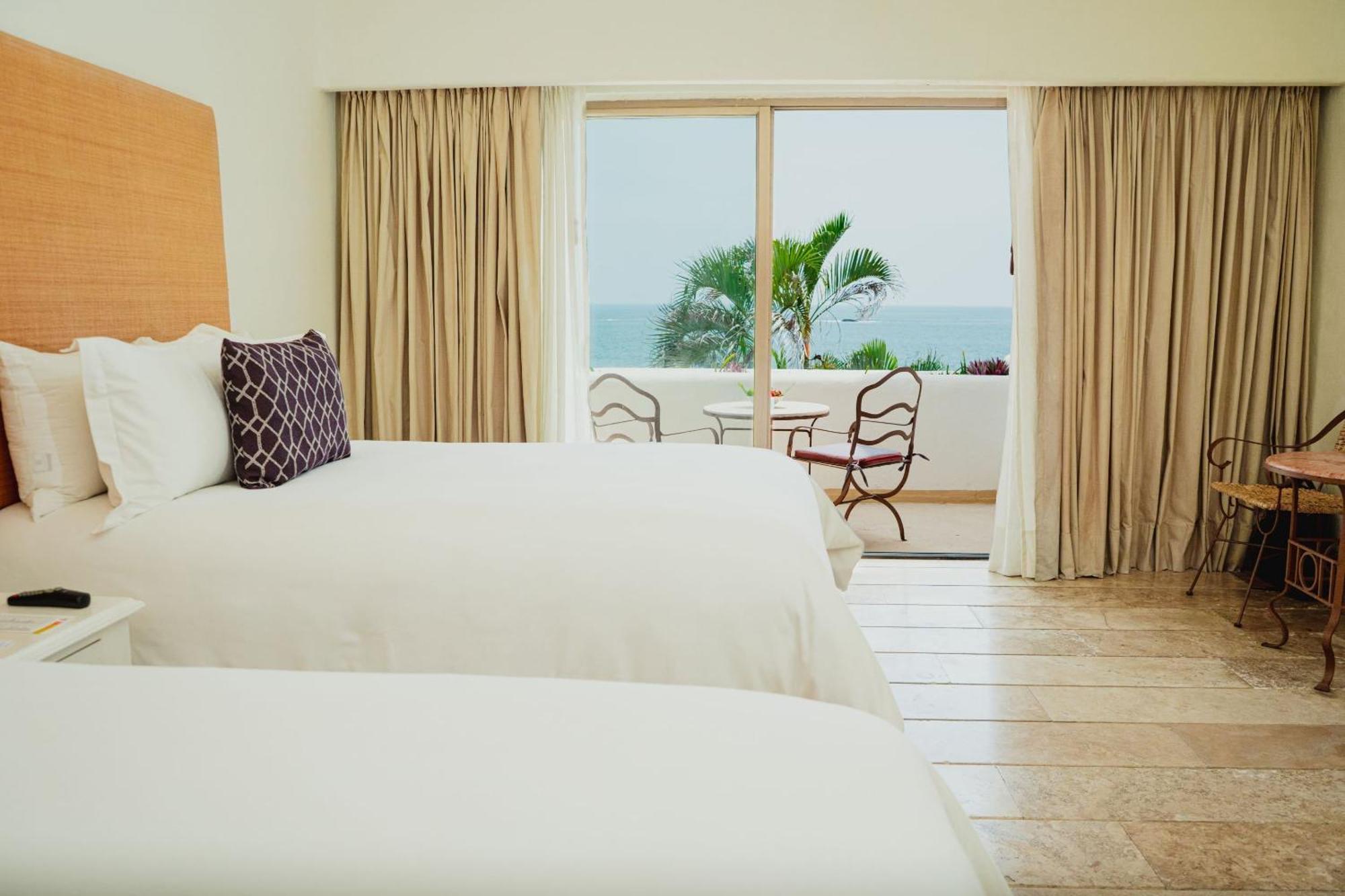 Camino Real Zaashila Huatulco Hotel ซานตา ครูซ ฮัวทุลโก ภายนอก รูปภาพ A room at the hotel